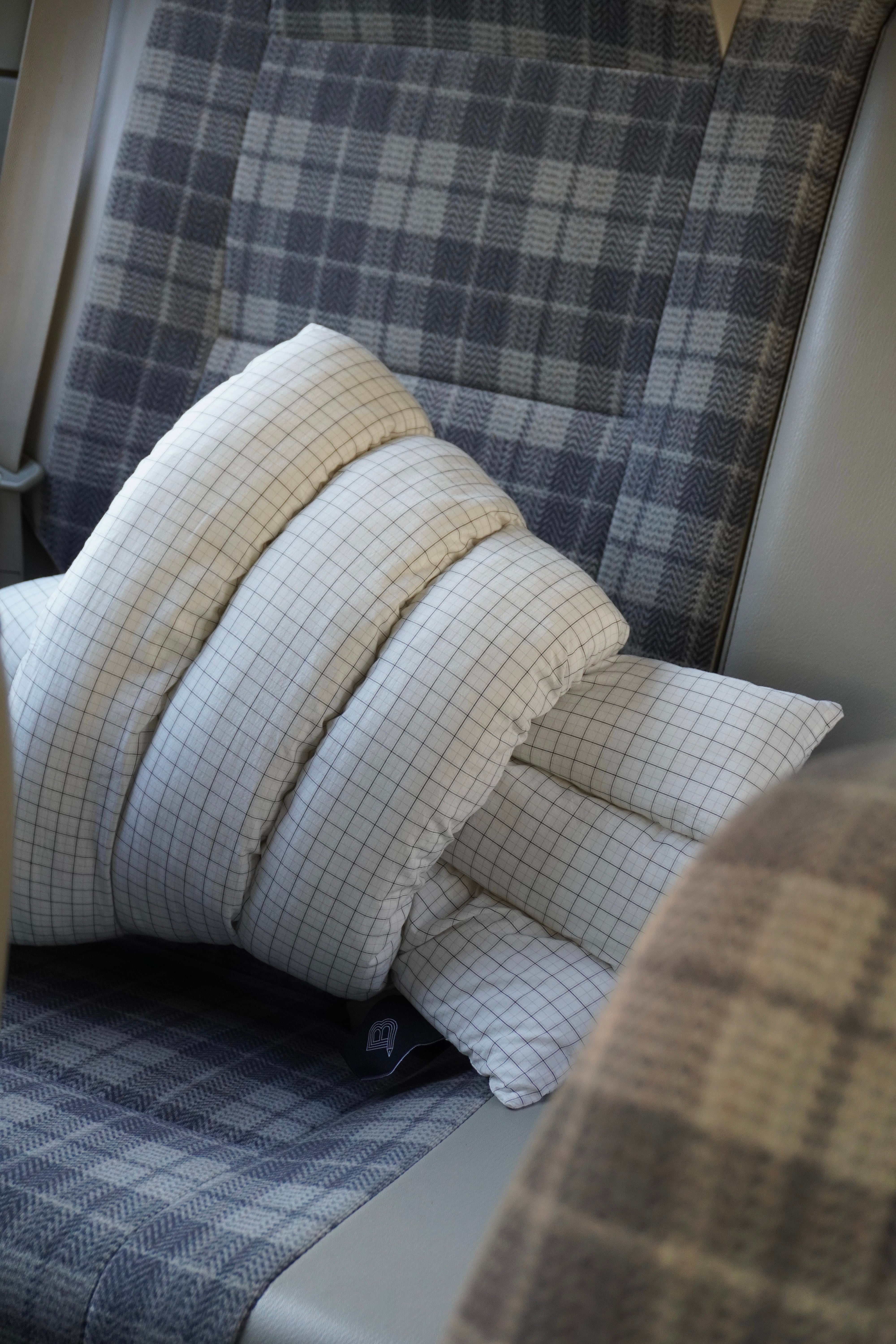 STUDIO THE BLUE BOY / Musubi Cushion | MONTH