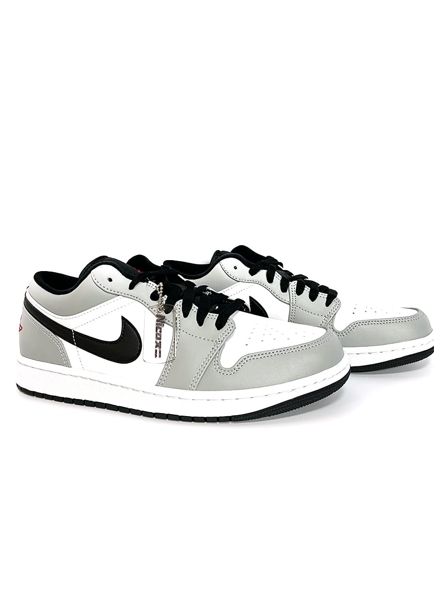 NIKE AIR JORDAN 1 LOW 