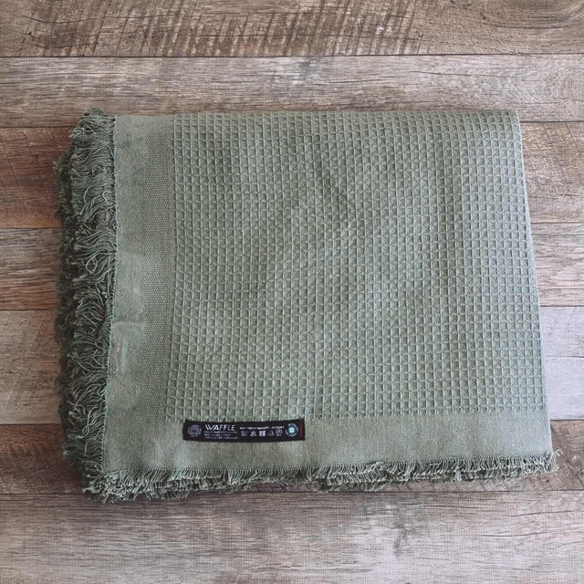 【 8/7 再入荷 】ワッフルスロー ブランケット （ライトカーキ）｜スローケット 敷物  インテリア 掛け布 ベッドカバー 雑貨