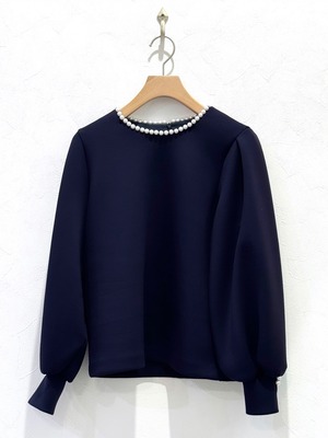 ネックパールトップス