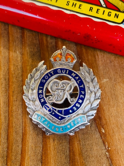 英国1953年 Badge　バッジ　ピンバッジ