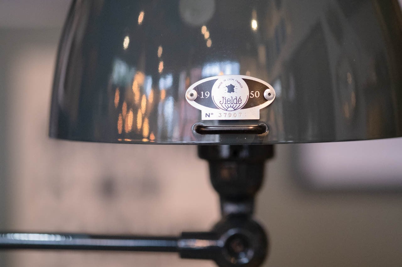 JIELDE 373 AICLER CURVE DESK LAMP_Granite grey | KUHONJI