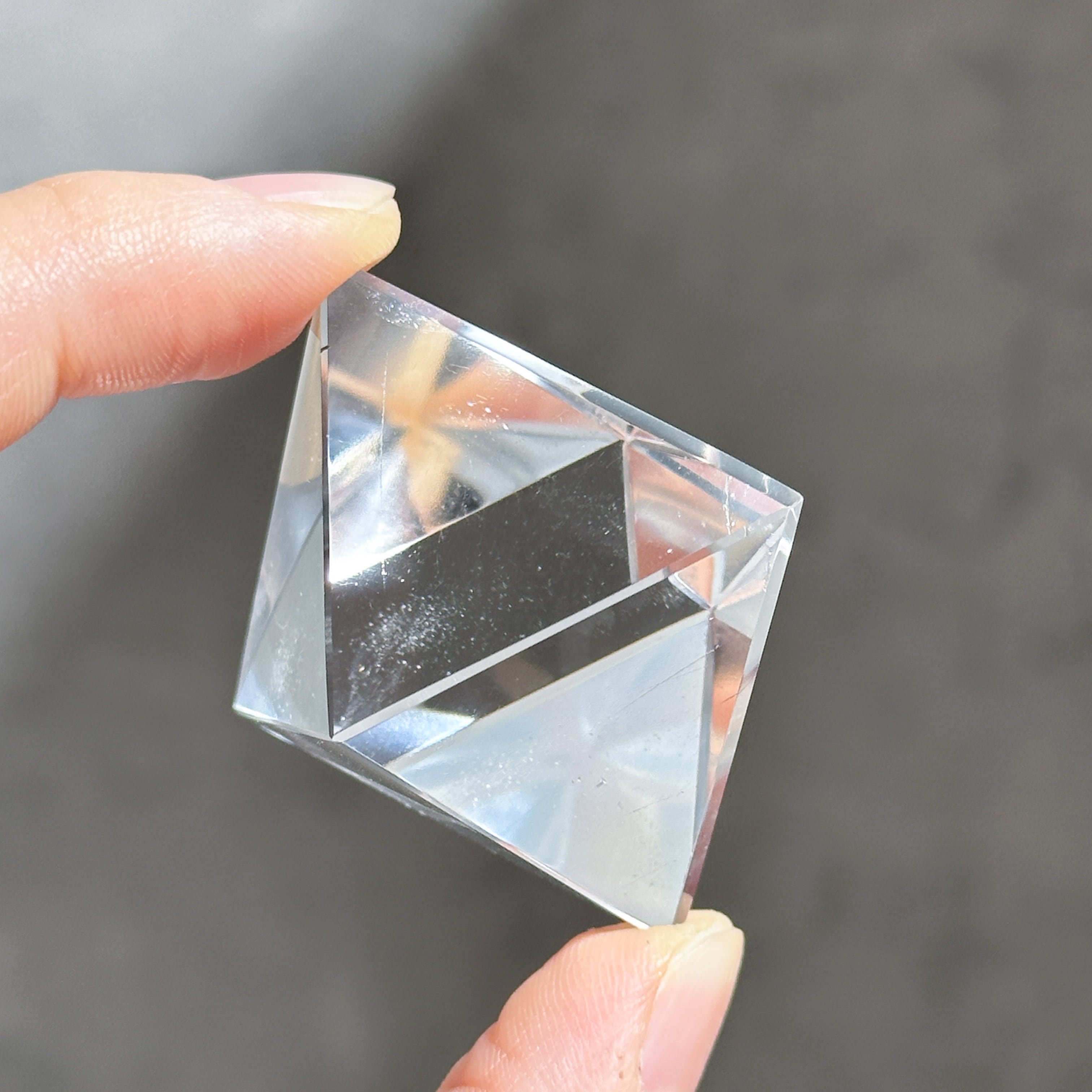 ミナスジェライス産クリアクォーツ 正八面体（オクタヒドロン）11