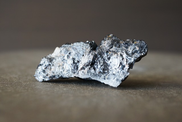 ブルガリア産スファレライト/カルサイト Sphalerite / Calcite 1696