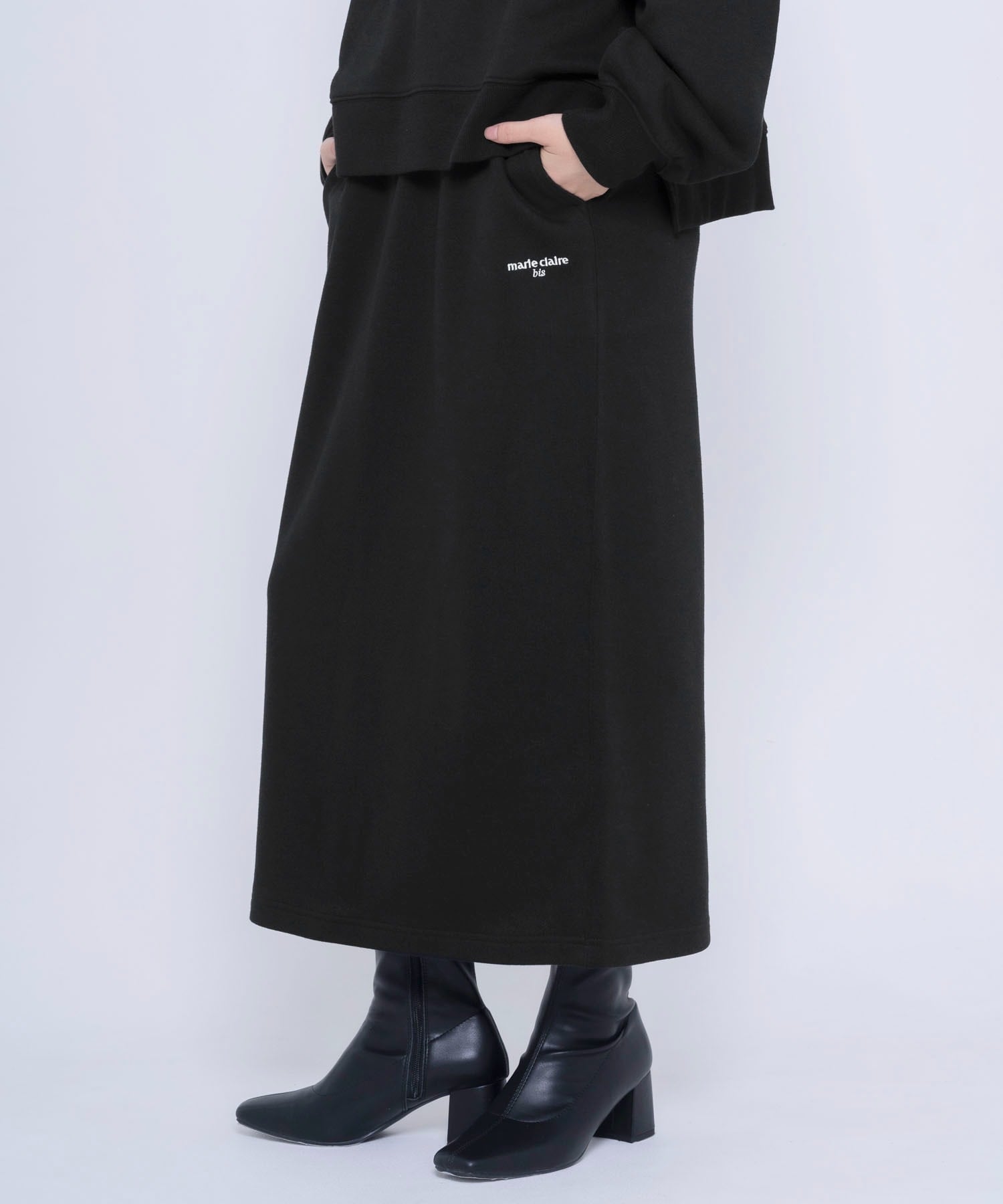 ユニセックス向けのブランドをメインにした、カジュアルな洋服や服飾