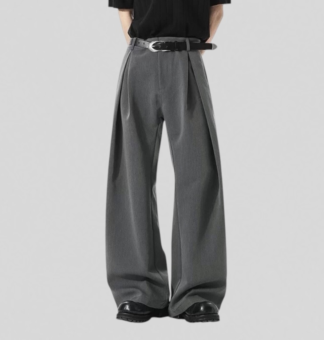Deep Tuck Wide Pants（95％/70％/10％）