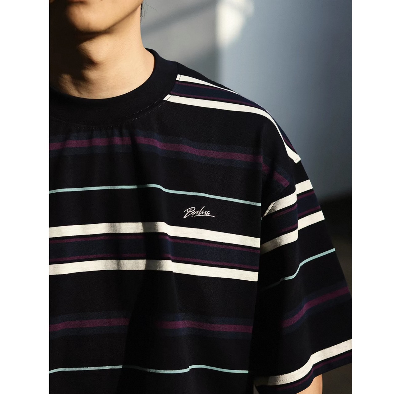 Script logo stripe tee 1437 - 4