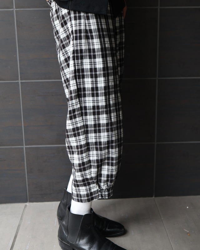 3/4 length tartan check jogger pants