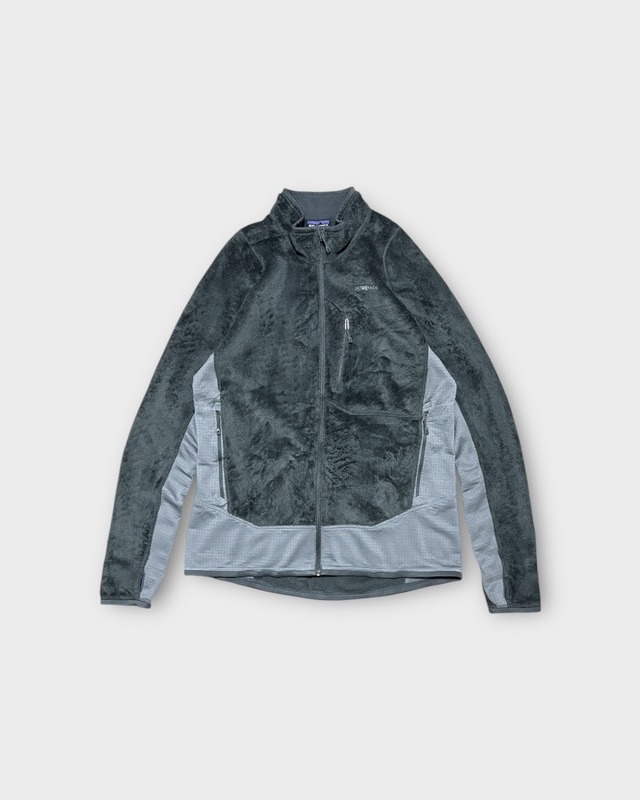 【Used】2014’s “Patagonia” R2 Fleece Jacket Gray Green