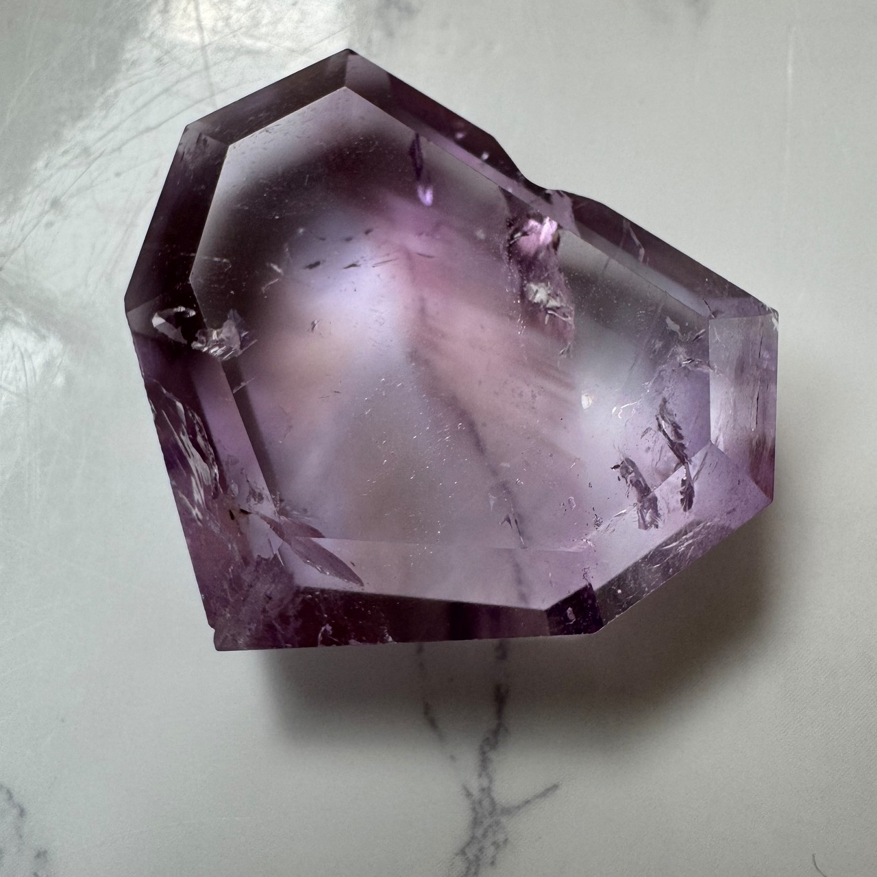 アメトリン＊ハートファセットカット＊231205＊アメジスト＊天然石カービング＊天然石インテリア＊置き物＊インテリアストーン