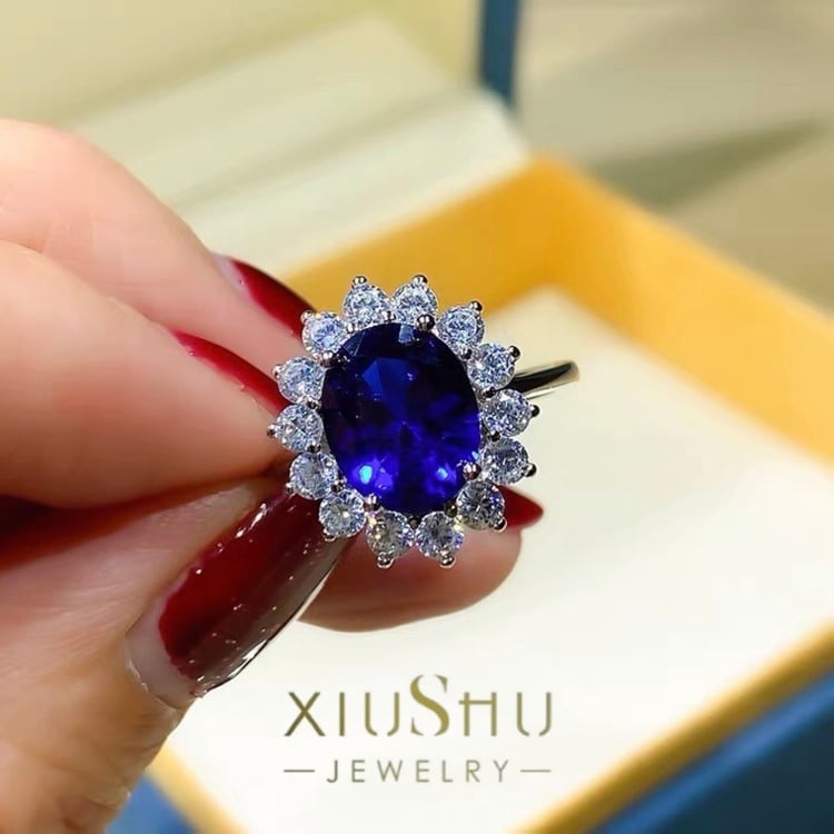 人工サファイア 3カラット コランダム フラワー 高炭素ダイヤモンド