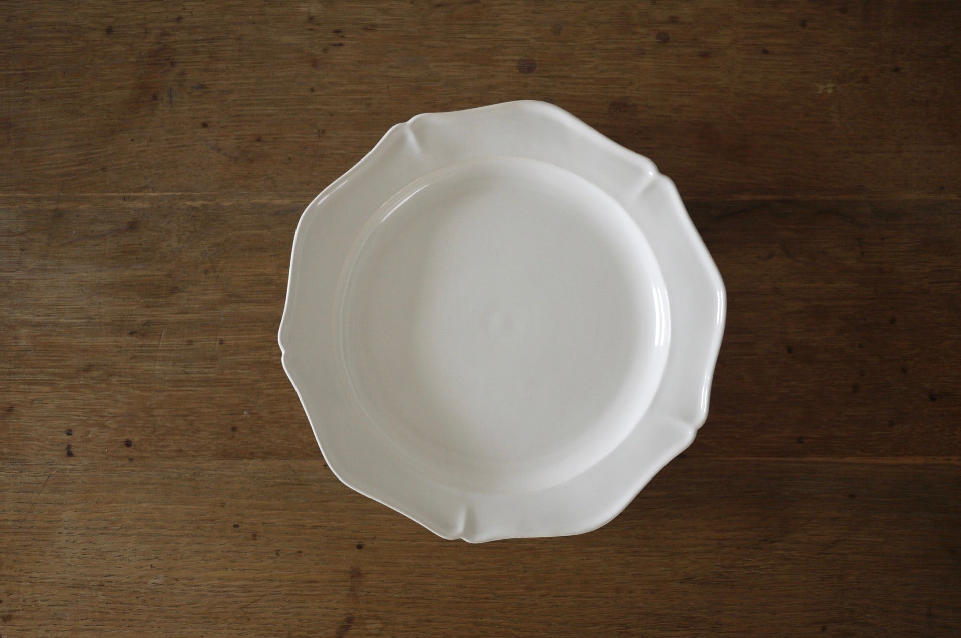 18. 山本拓也 レリーフリム皿