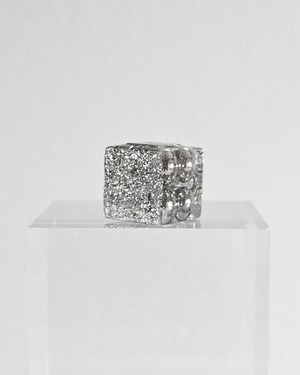 PERFUME CUBE. [silver8]