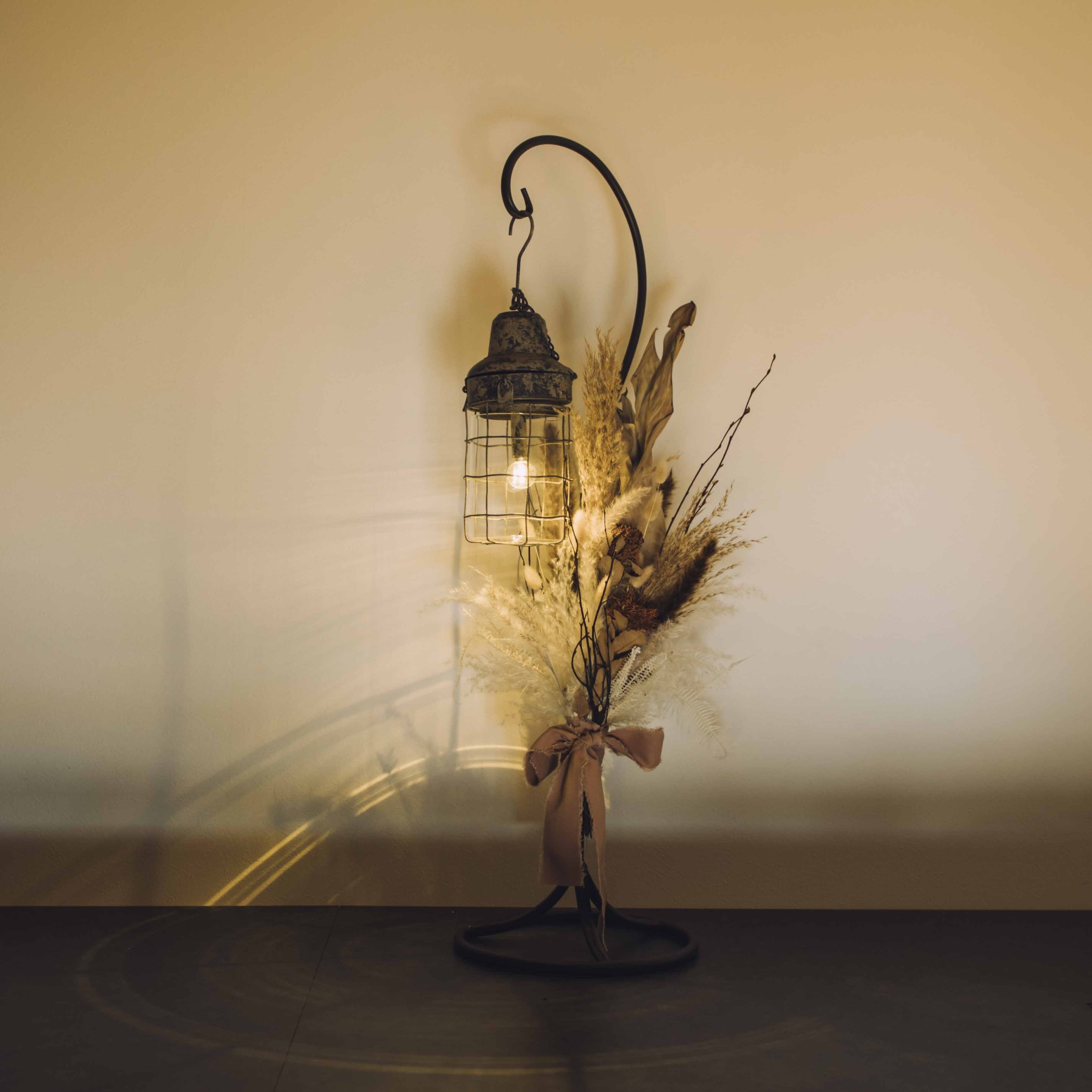 置き型 / ホワイト＆ブラウン / 品番 s6_6 / 照明・ドライフラワー