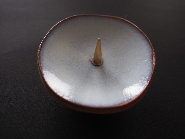 京焼（清水焼）のシンプルな燭台　白（細芯タイプ）