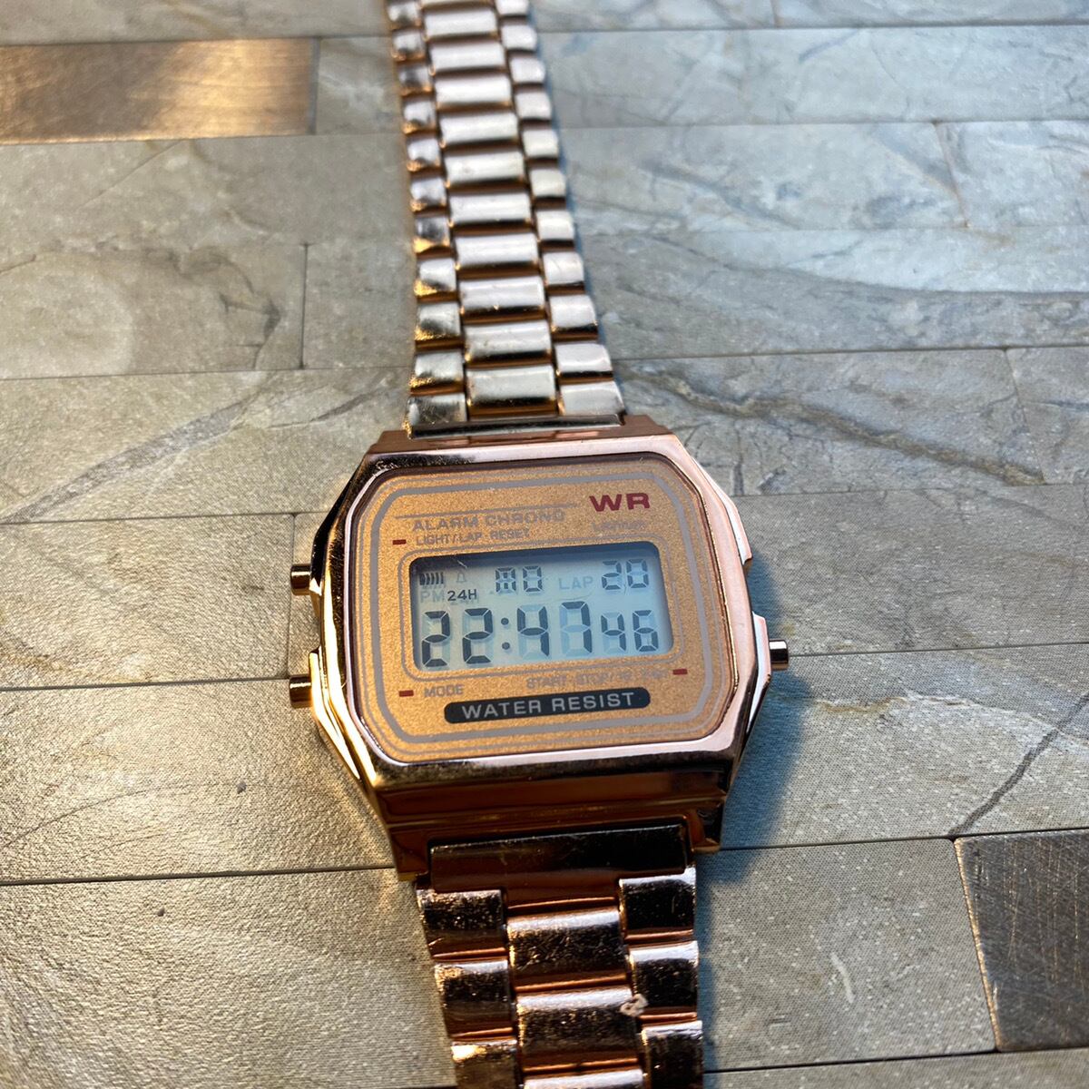 790 新品 デジタル レディース 腕時計 男女兼用 ピンクゴールド お洒落 アイテム