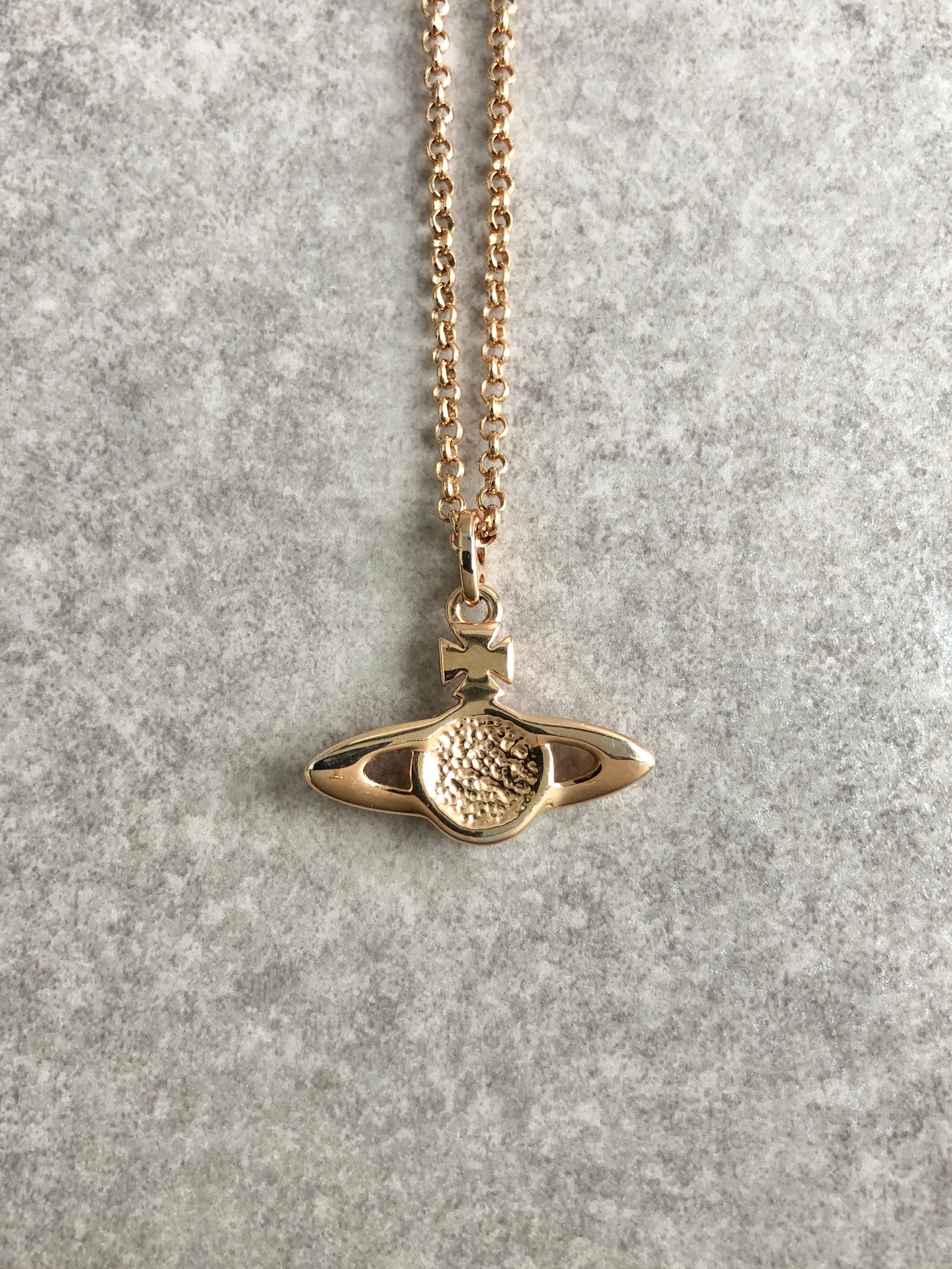 Vivienne Westwood ヴィヴィアンウエストウッド ネックレス オーブ