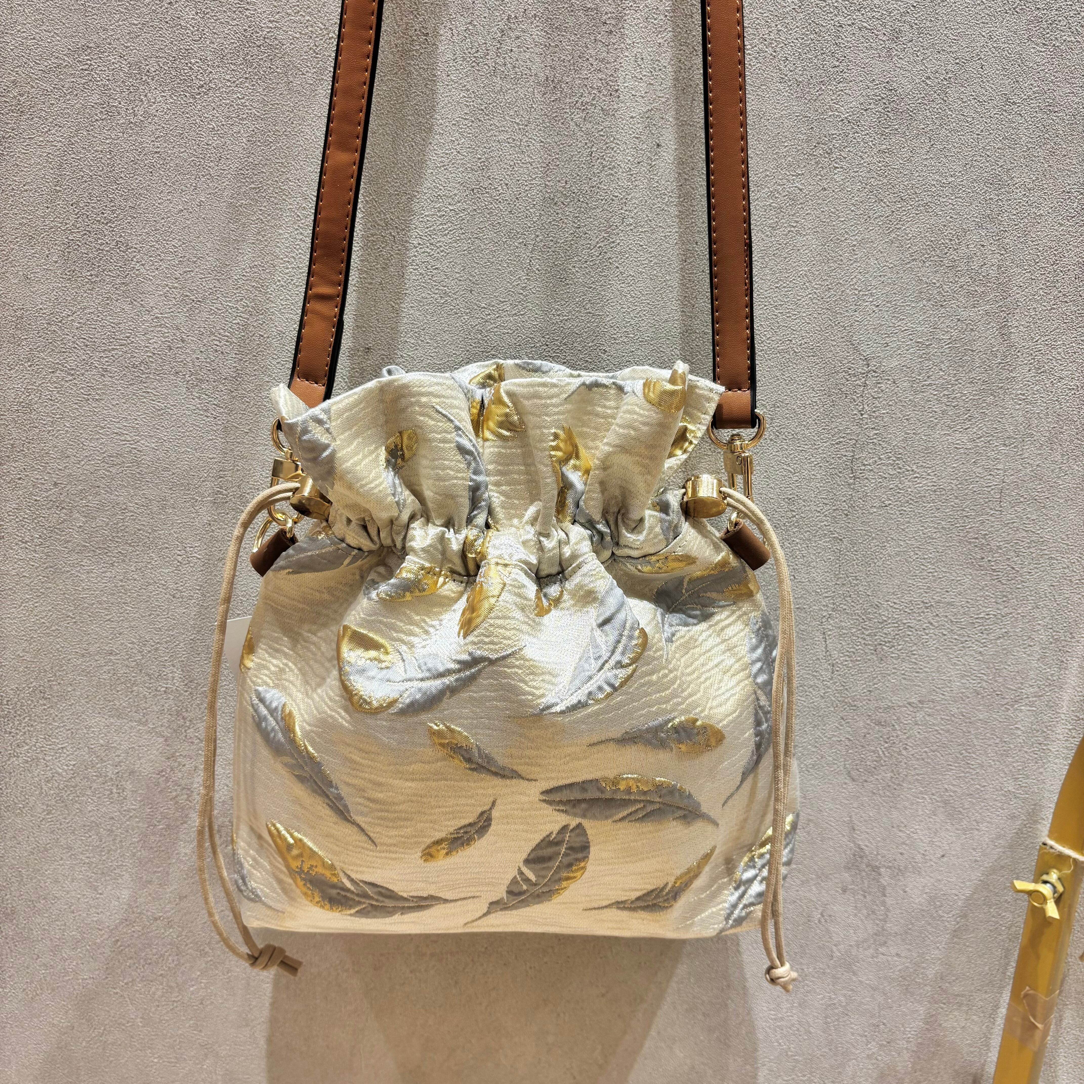 【1点限り】巾着バッグ（A70-2)①