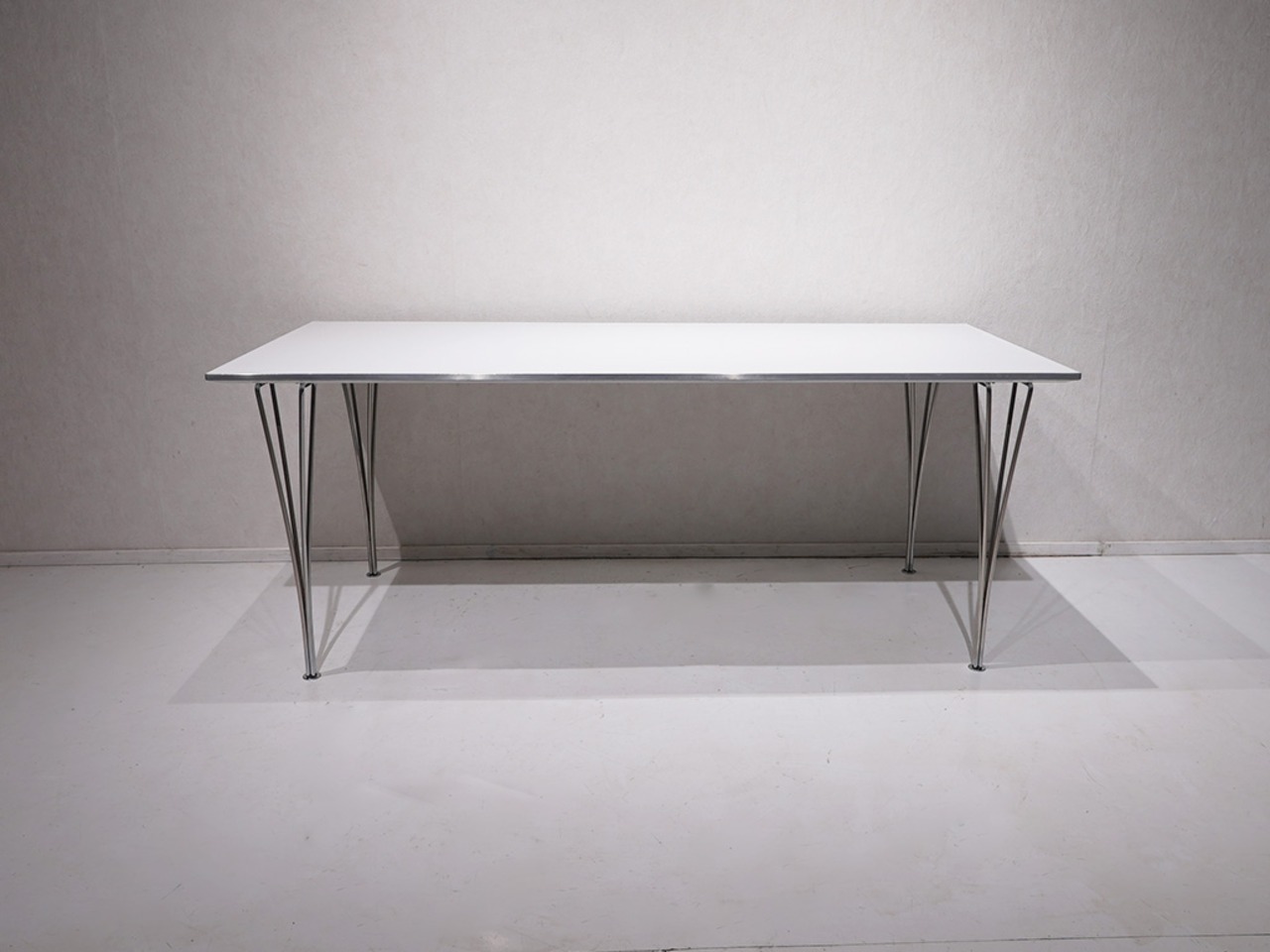 Fritz Hansen RECTANGULAR ダイニングテーブル / 北欧モダン デンマーク 名作 デザイナーズ テーブル レクタンギュラー フリッツハンセン