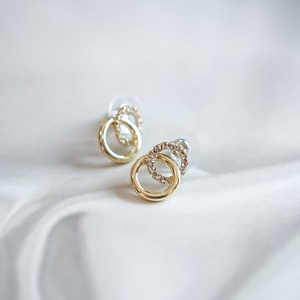 twin gold  hoop  pierce p26