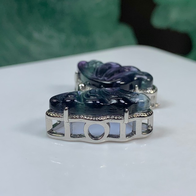 20.フローライト蝶々・横貫通穴☆パーツ