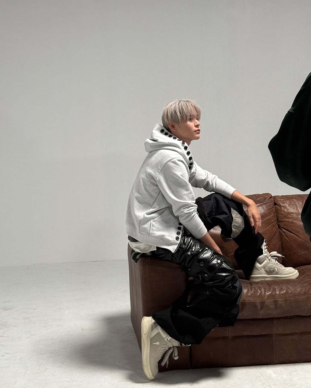 ☆RIIZE ウンソク 着用！！【DOESNTMATTER】Full - Button