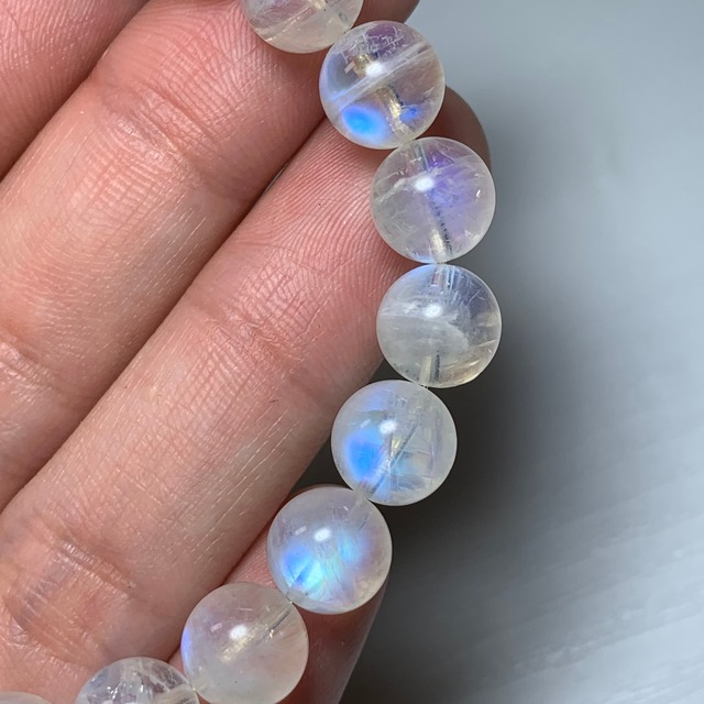 美シラー☆ホワイトラブラドライトブレスレット