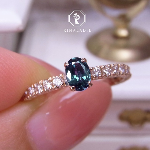 【リナレディー】K18PG天然アレキサンドライト★上質なテリツヤ色お姫様リング