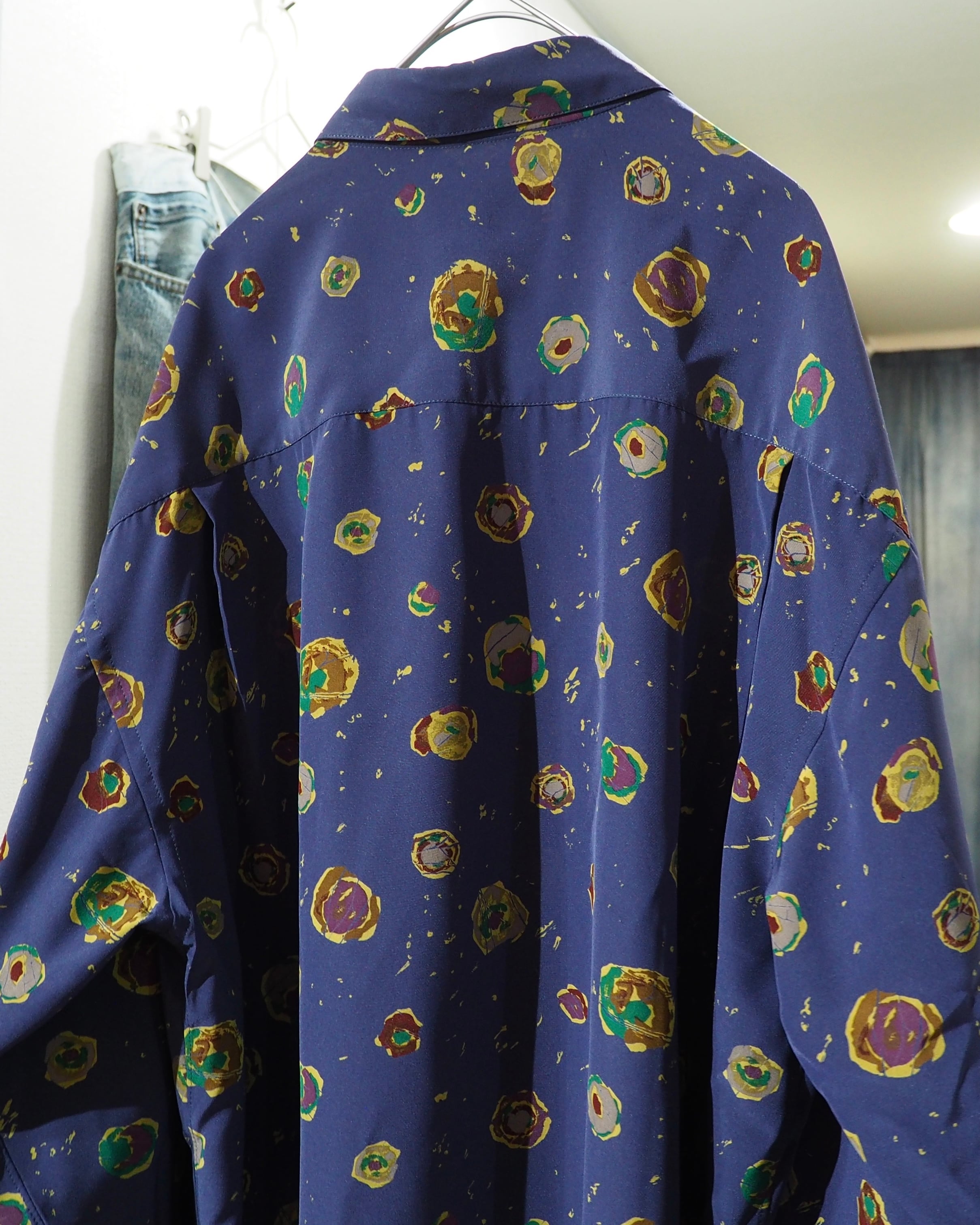 1990s Colorful Popcorn All Over Pattern Vintage Drape Shirt