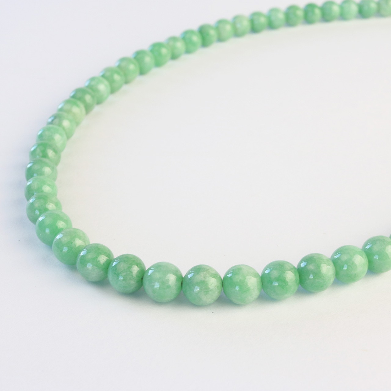 不動の定番デザイン！翡翠ネックレス A貨翡翠 jd_ne1080