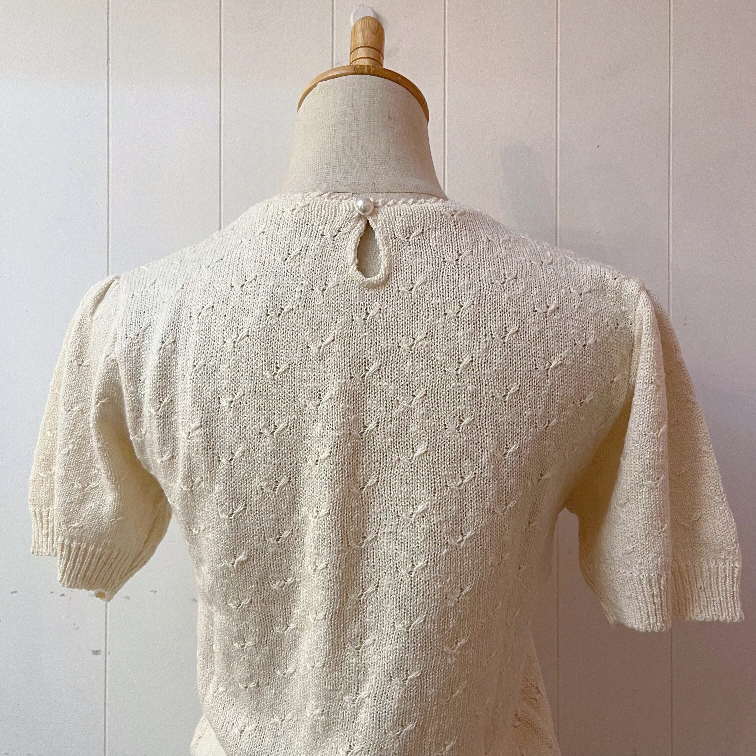 ribbon brooch off white knit po