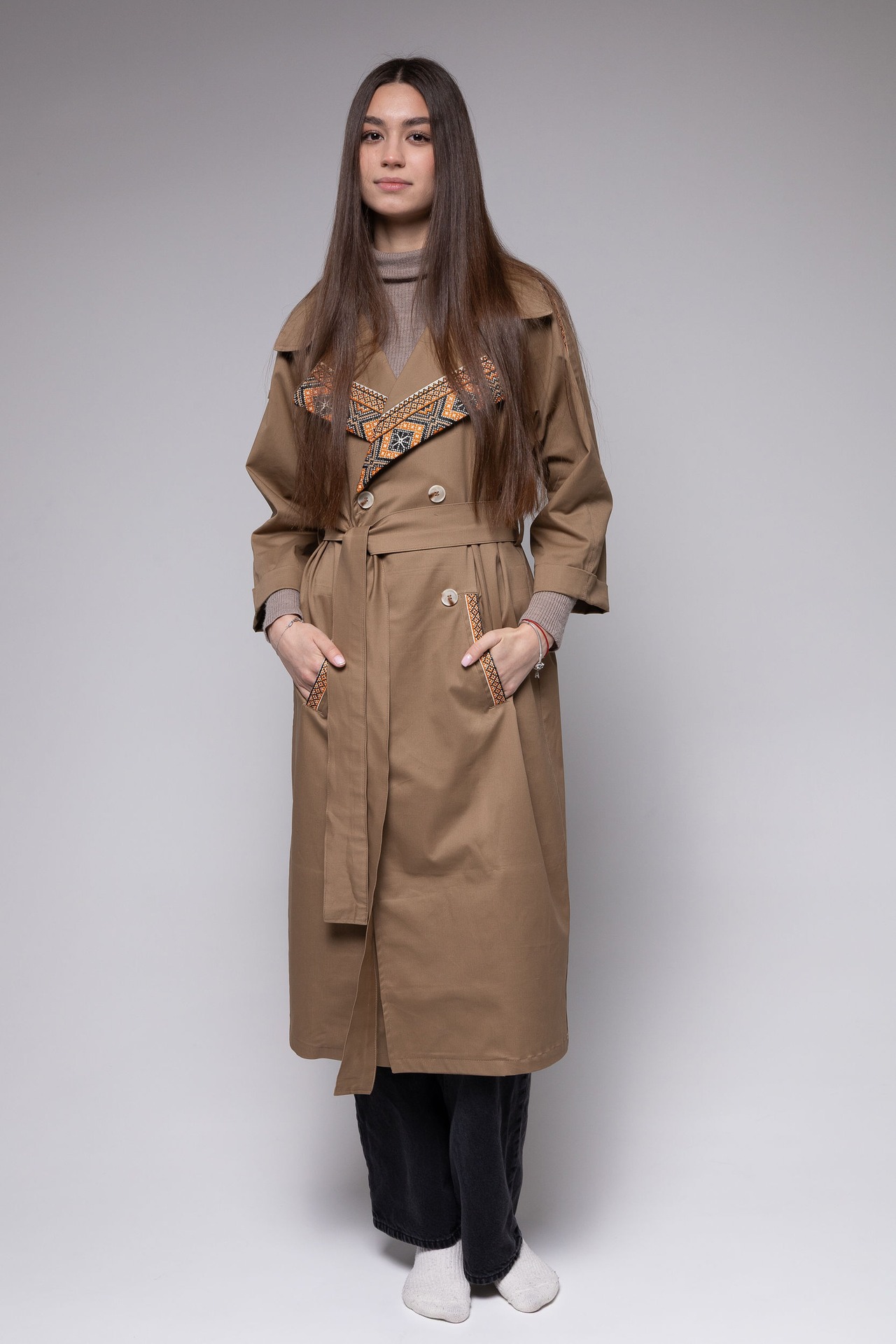 ウクライナ刺繍スプリング・トレンチコート　手刺繍　ユニセックス・フリーサイズ - 5