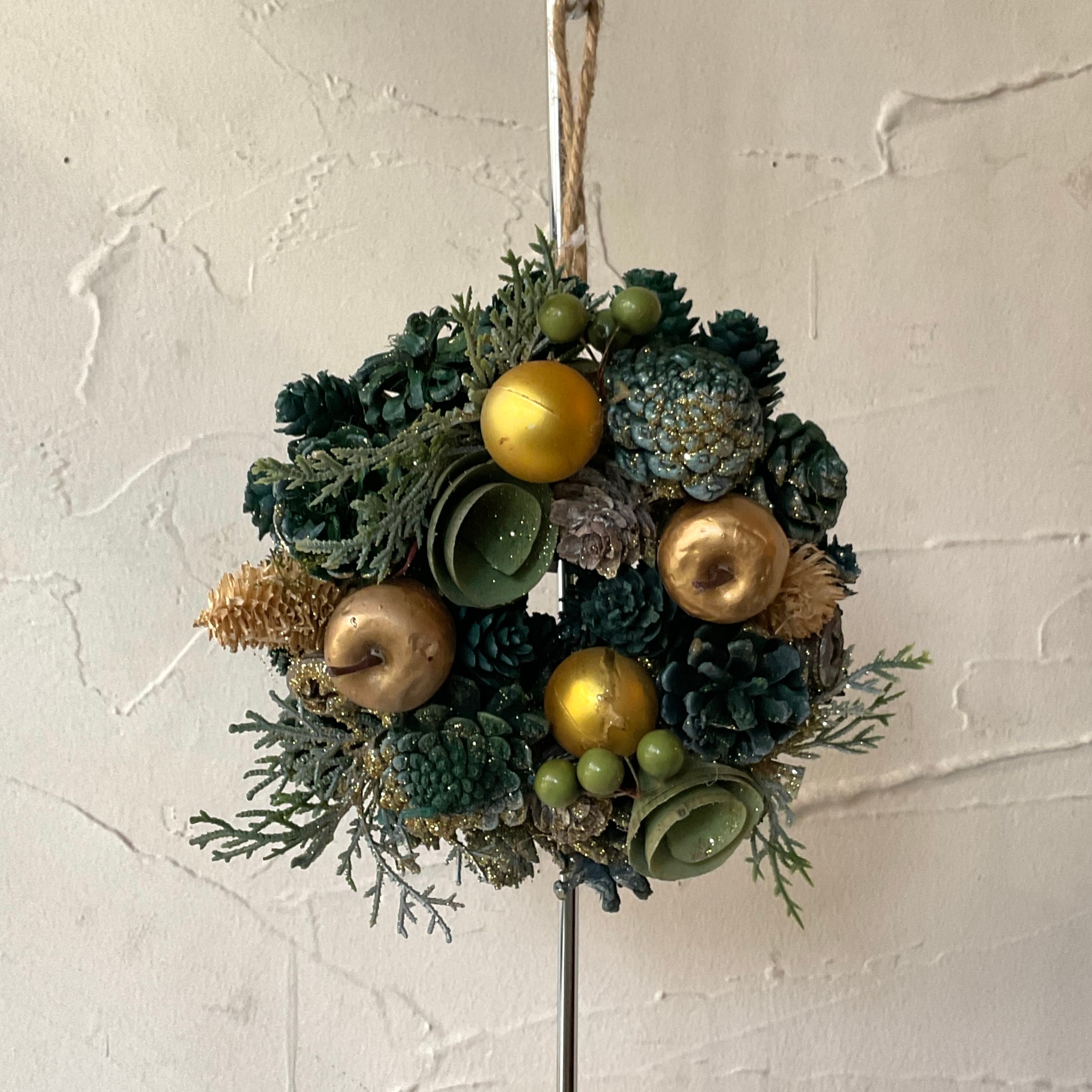 【ホワイエ】クリスマスリース(Gアップルラメ)8425307