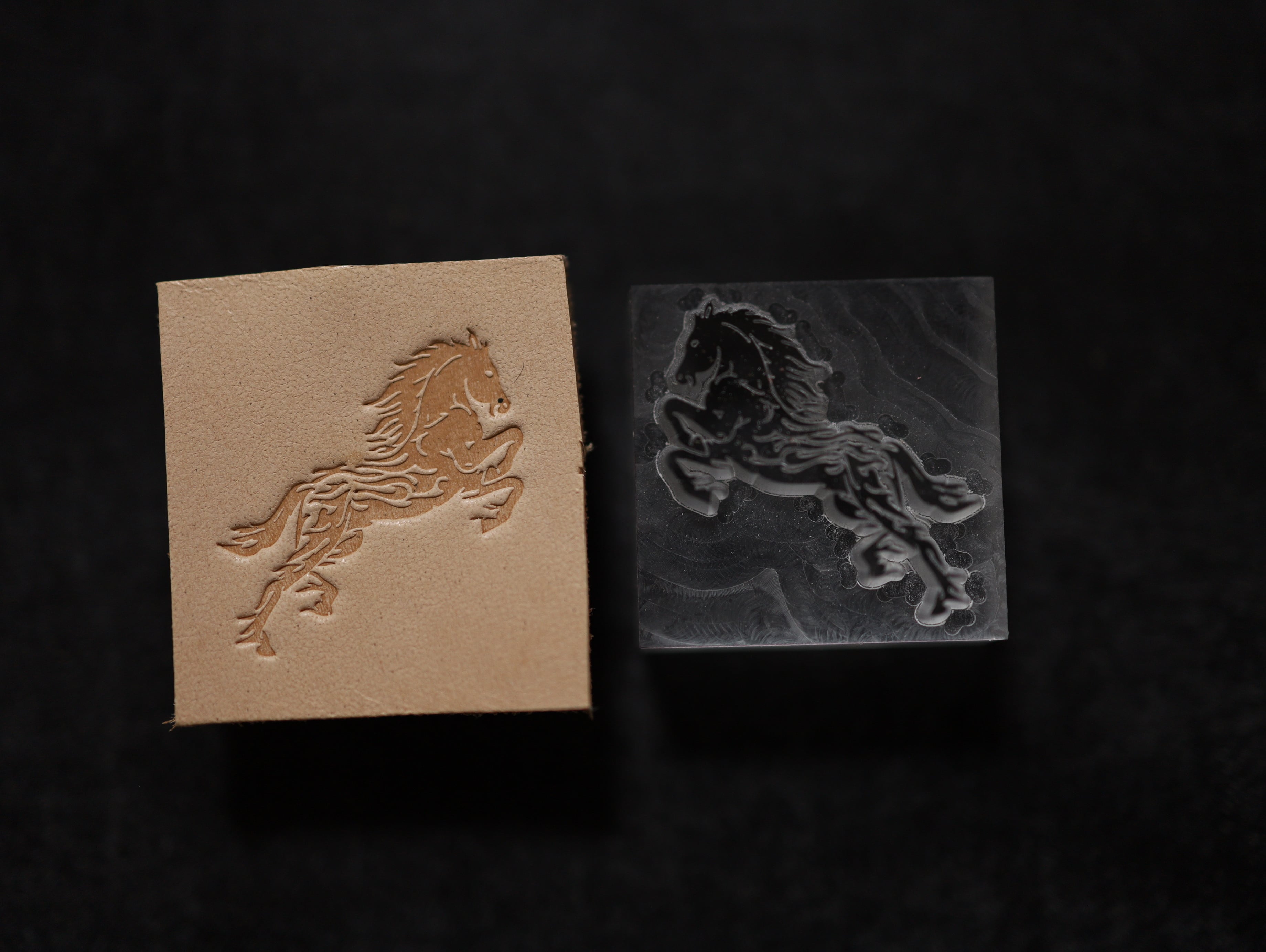 【アクリル刻印】炎の馬 トライバル　　レザークラフト用