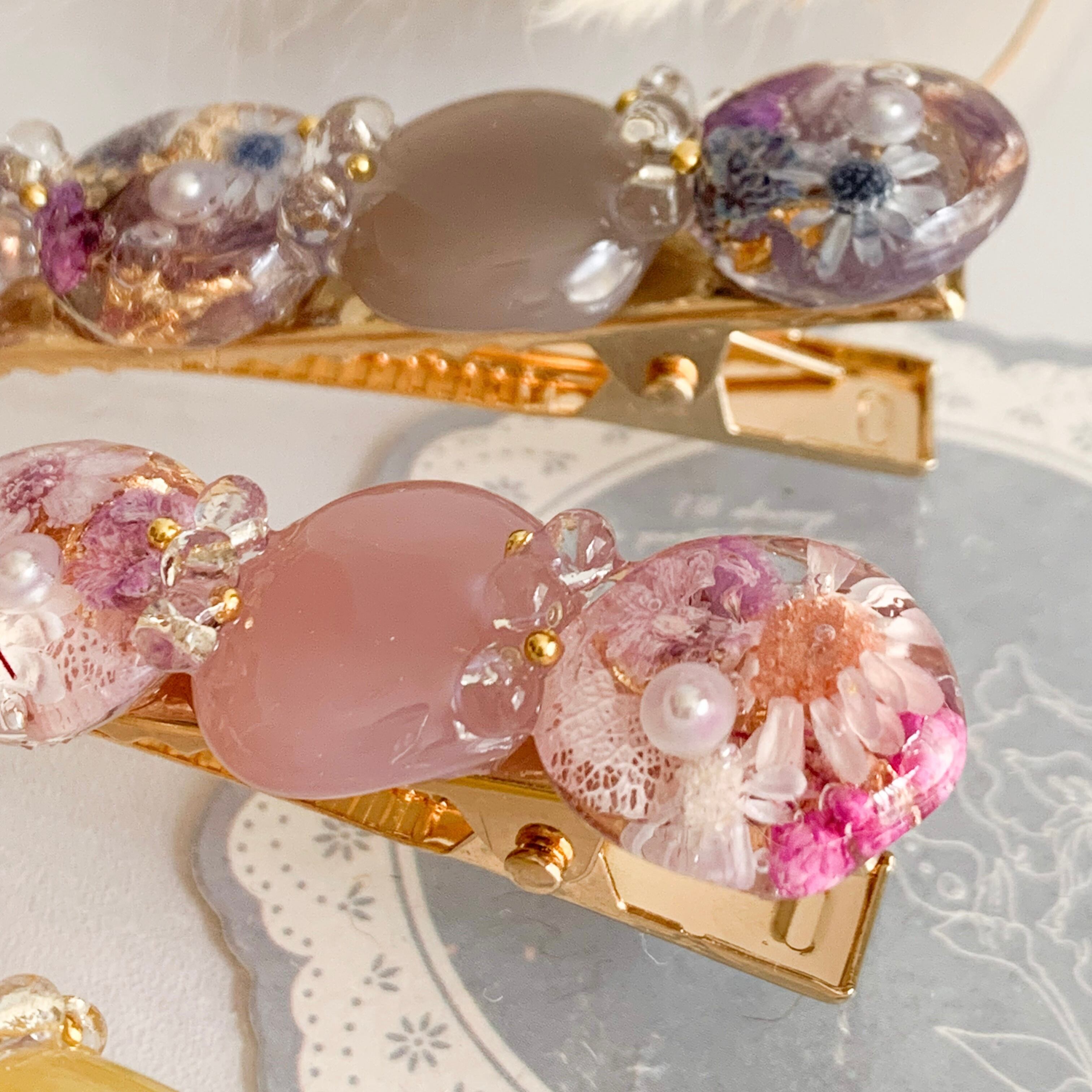 透明レジンとドライフラワーと天然石のヘアクリップ | Ricca～六花～