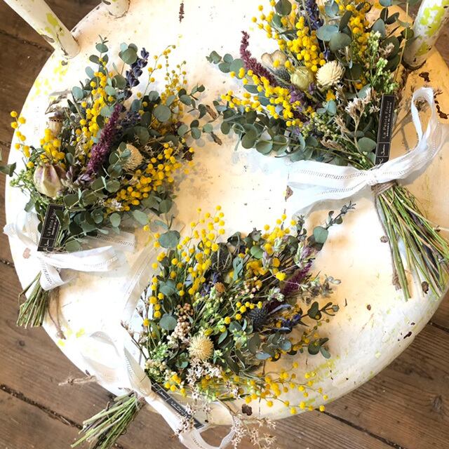 ミモザと小花のスワッグ | Maison de Amélie