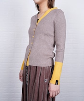 【直営店限定ITEM】バイカラーVネックニットカーディガン (BEIGE) CQ-47122H
