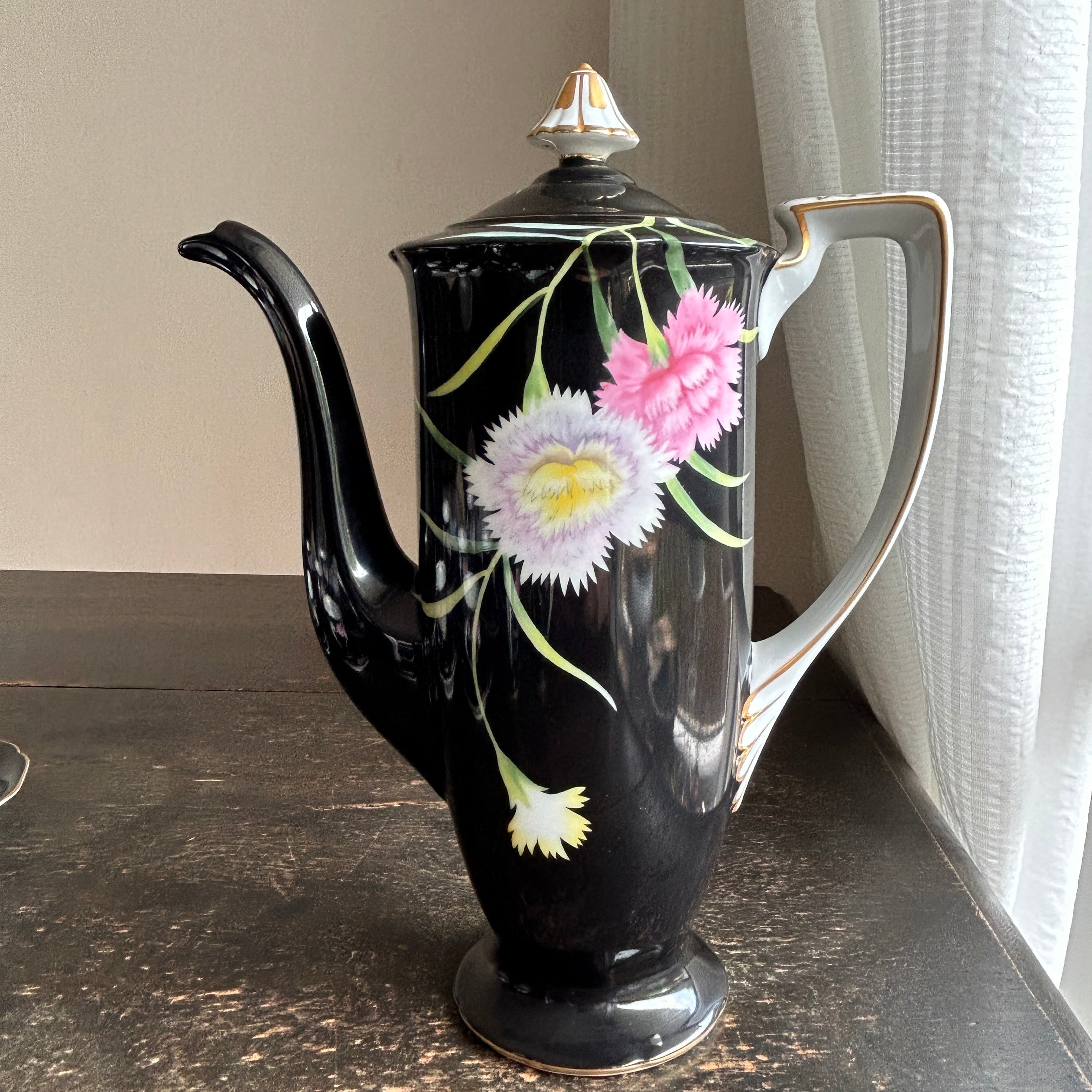Old Noritake 輪花にカーネーションの輸出用デミタスセット