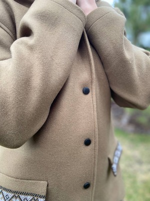 ウクライナ産カシミヤ手刺繍ジャケットコート　レディース