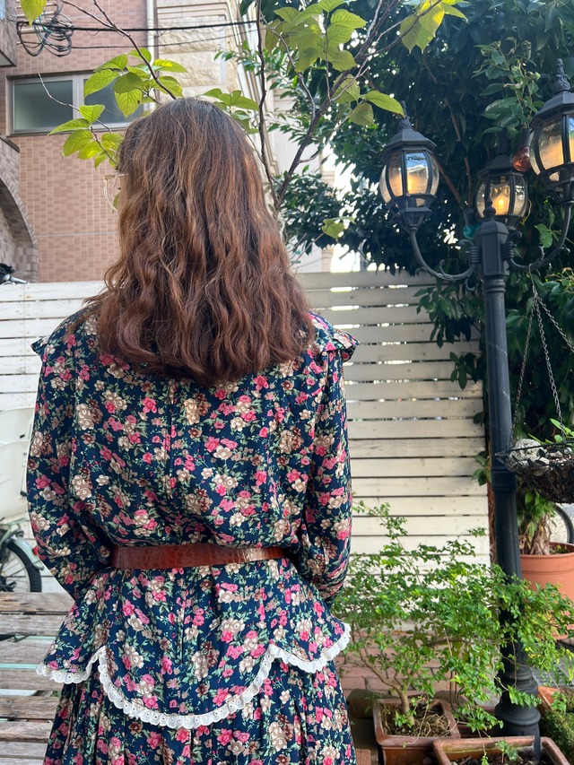 80’s  vintege flower print lace collar dress