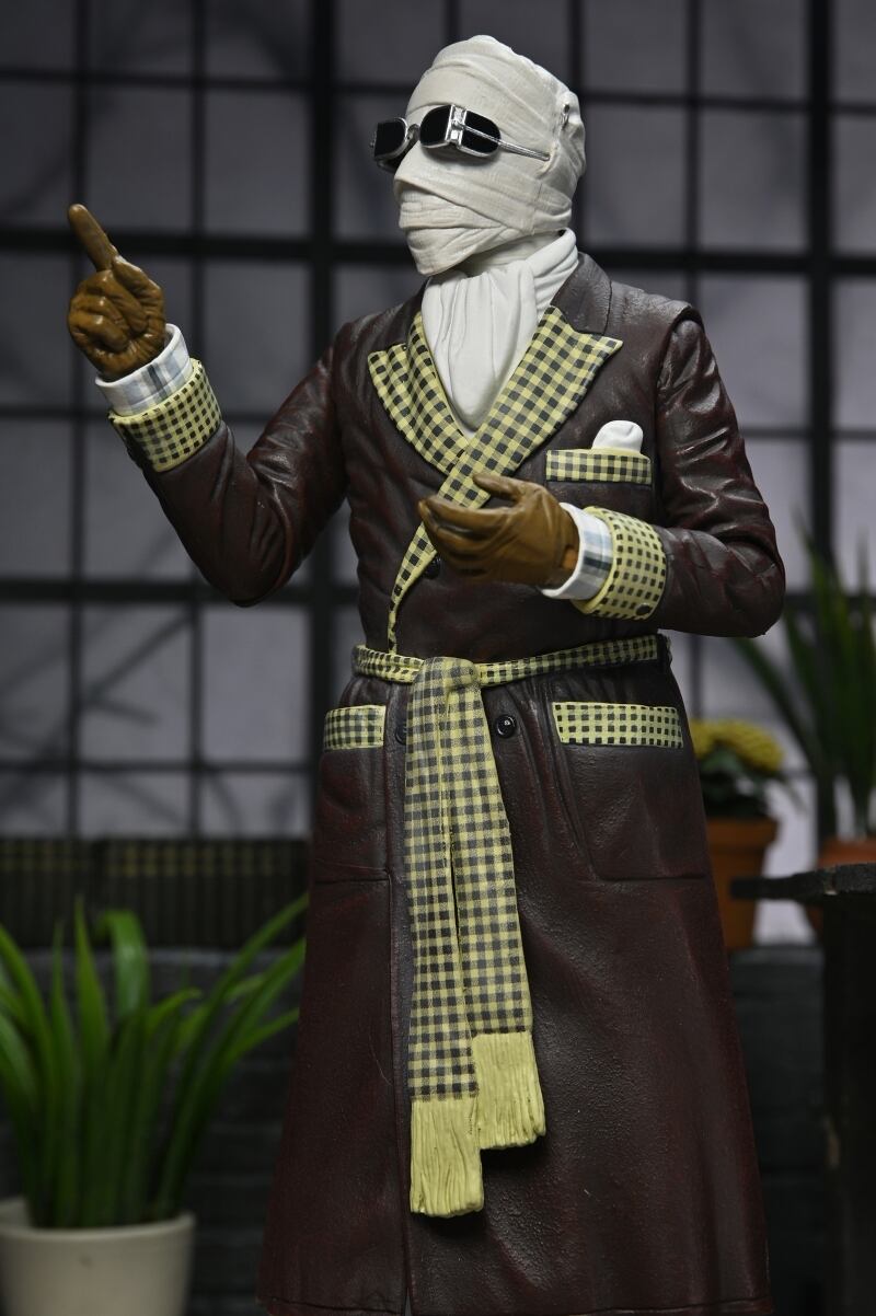 The Invisible Man 透明人間 フィギュア Amazon.com: NECA - Universal Monsters - 7” Scale Action Figure