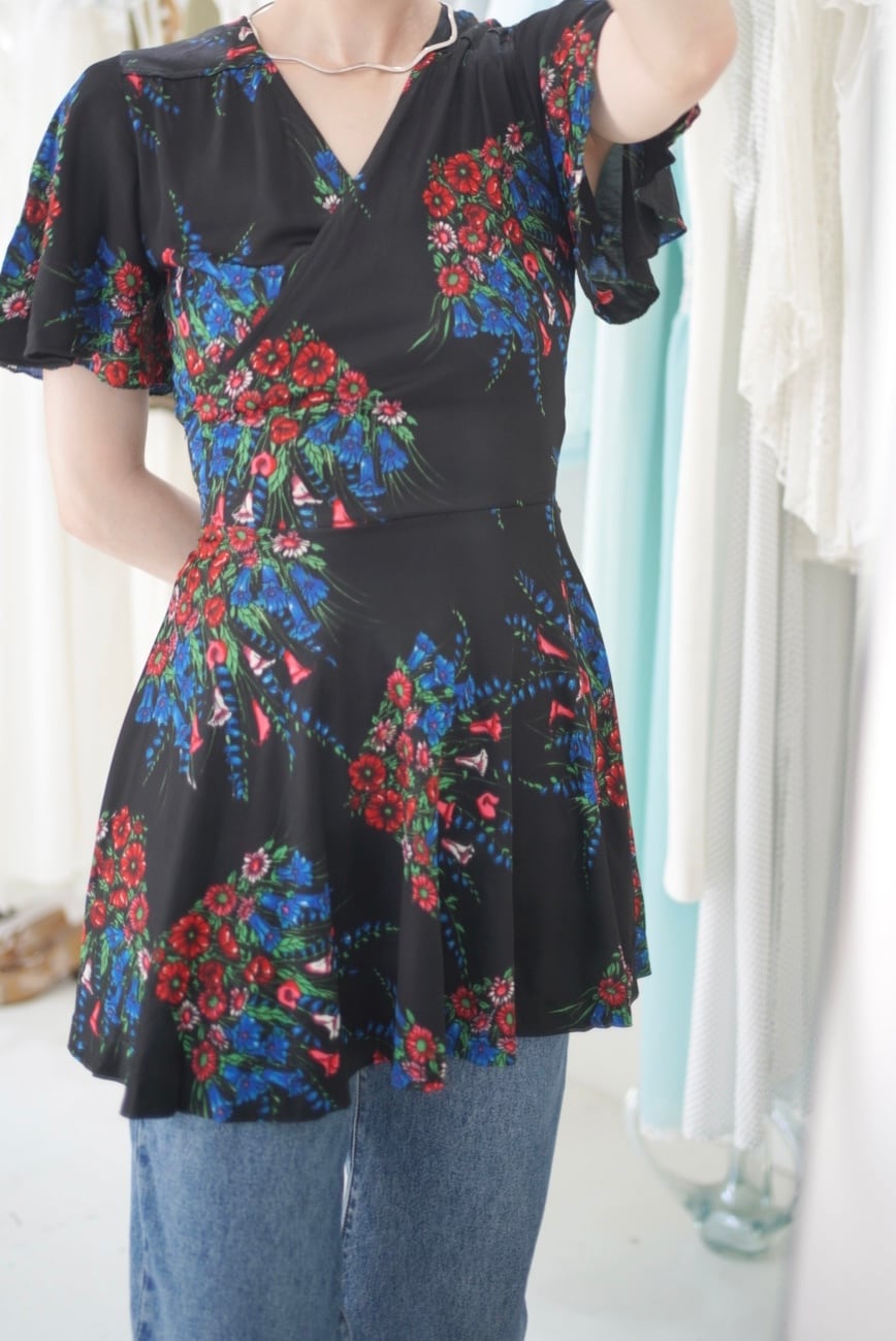 flower cross design tops