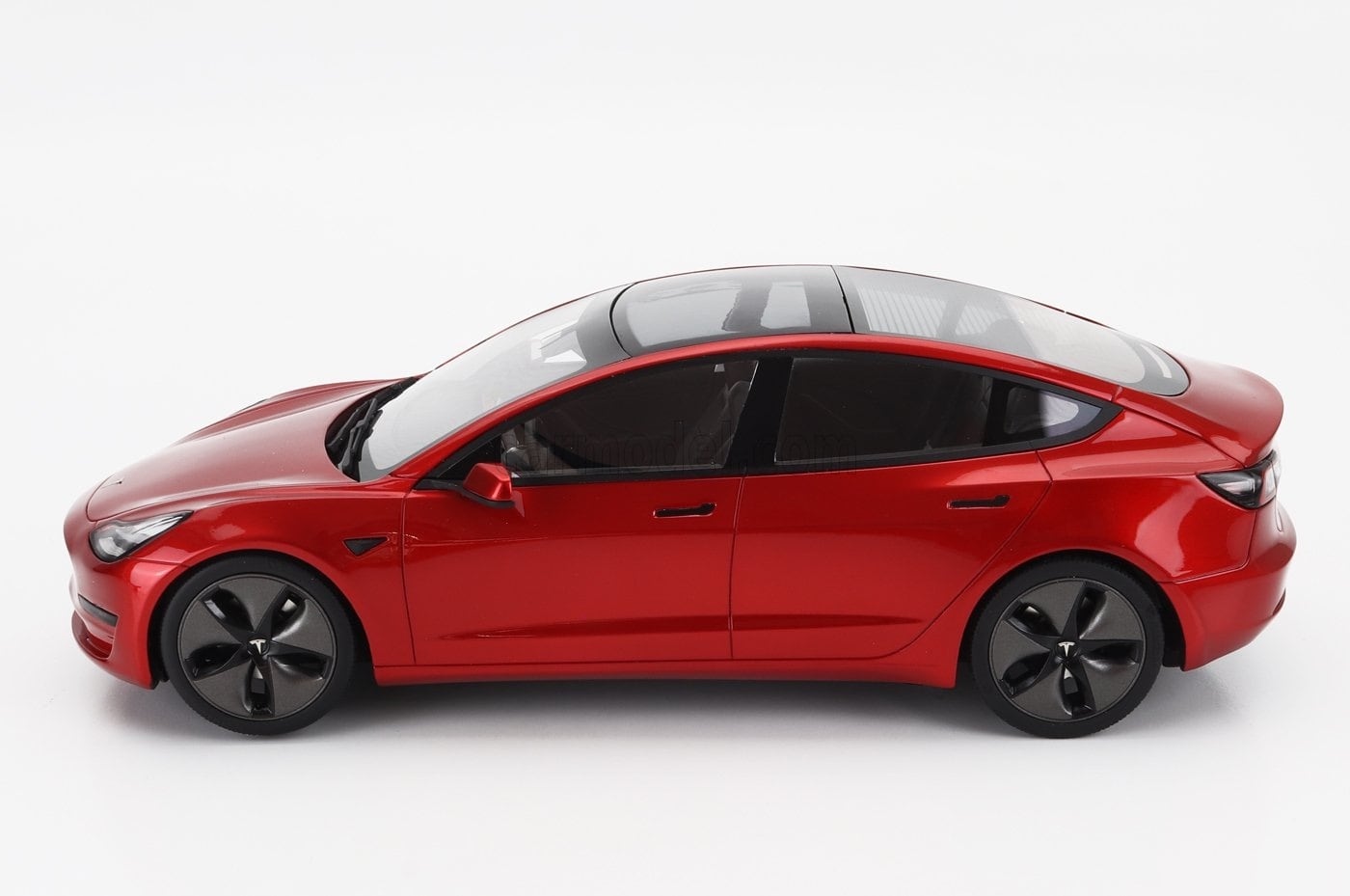 ミニカー 1/18 テスラ モデル3 LS-COLLECTIBLES 1/18 TESLA MODEL 3