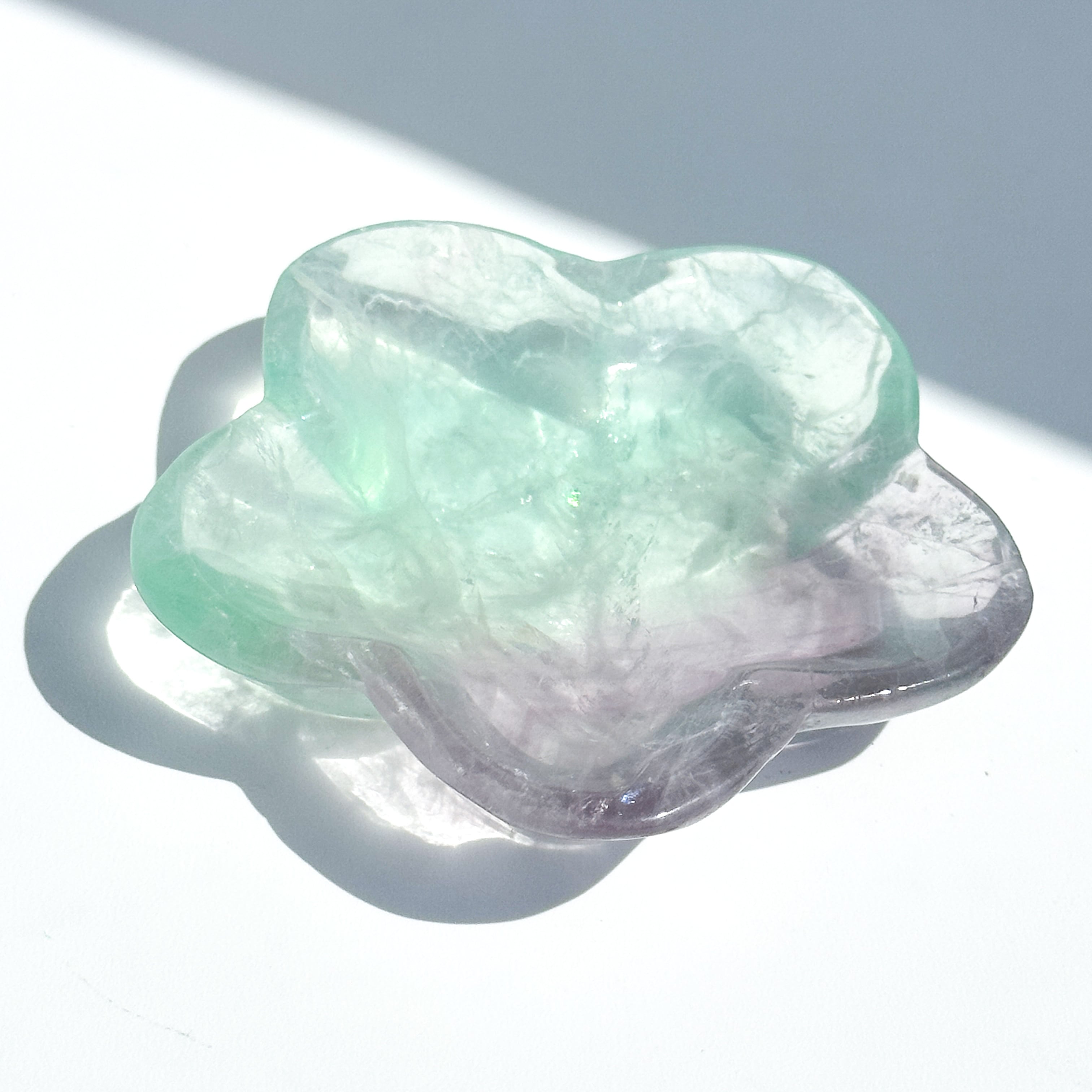 レインボーフローライト花型のうつわ02◇ RainbowFluorite ◇天然石・鉱物・パワーストーン・インテリア