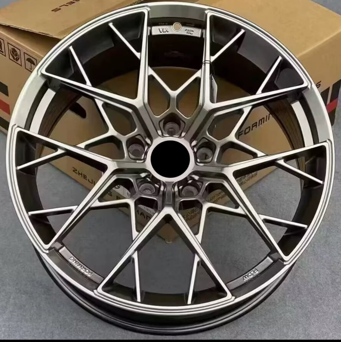 Audi】【volkswagen】18インチ 18×9J BBSスピニングホローホイール