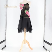 社交ダンス 衣装 ラテン ドレス ワンピース 黒 レース 花 デモ 競技 パーティ 発表会 軽い 薄い アームカバー ブラック系 ピンク系 フリル 動きやすい おしゃれ 大人可愛い 発表会用 ショートドレス 透け感 レディース