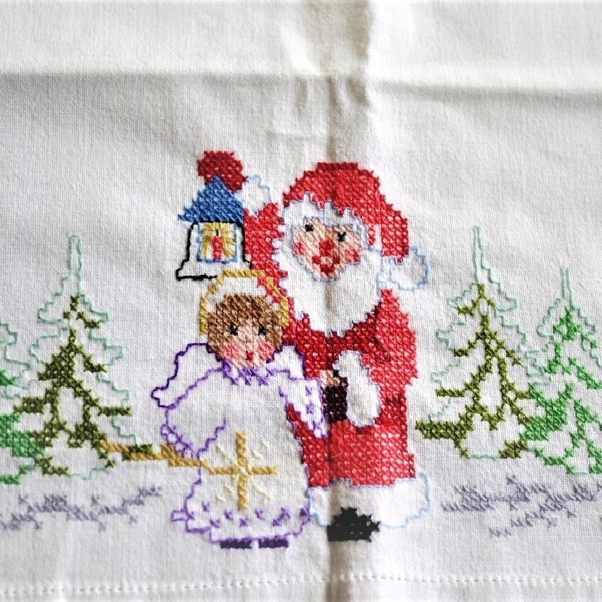 サンタクロースと天使 テーブルクロス ドイツ刺しゅう