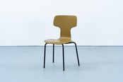 Arne Jacobsen | model.3123 child's T-chair