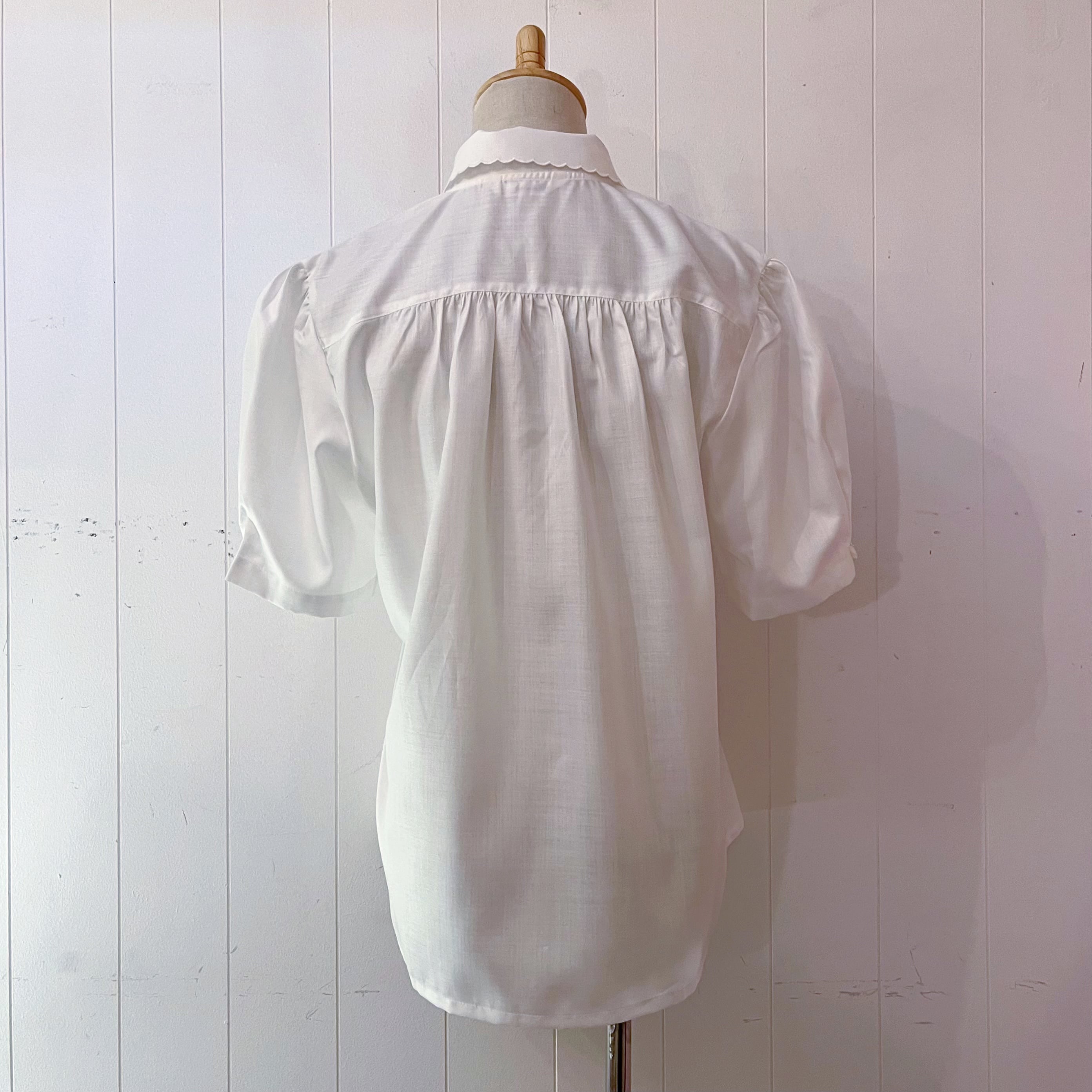 botanical embroidery white blouse