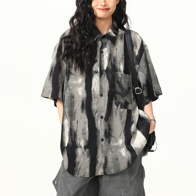 monochrome art short-sleeved shirt　モノクロアート半袖シャツ　J1805